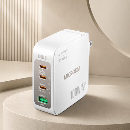 Cargador de pared GaN de 100 W con tres puertos USB-C y un puerto USB-A