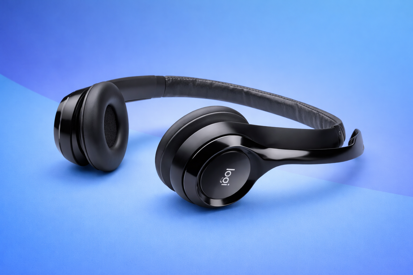 Auriculares Logitech ClearChat H390 Cableado - Negro, Plata - Binaural - Circumaural - 20Hz a 20kHz -